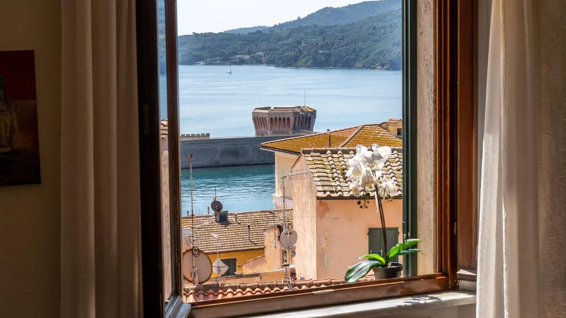 Finestra Sul Mare Apartment Portoferraio